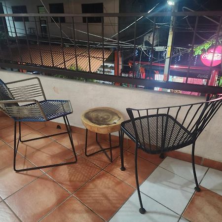1 Bedroom Apt With Ac , Tv , Wi-Fi Near Dt And Beach Zihuatanejo Exterior photo