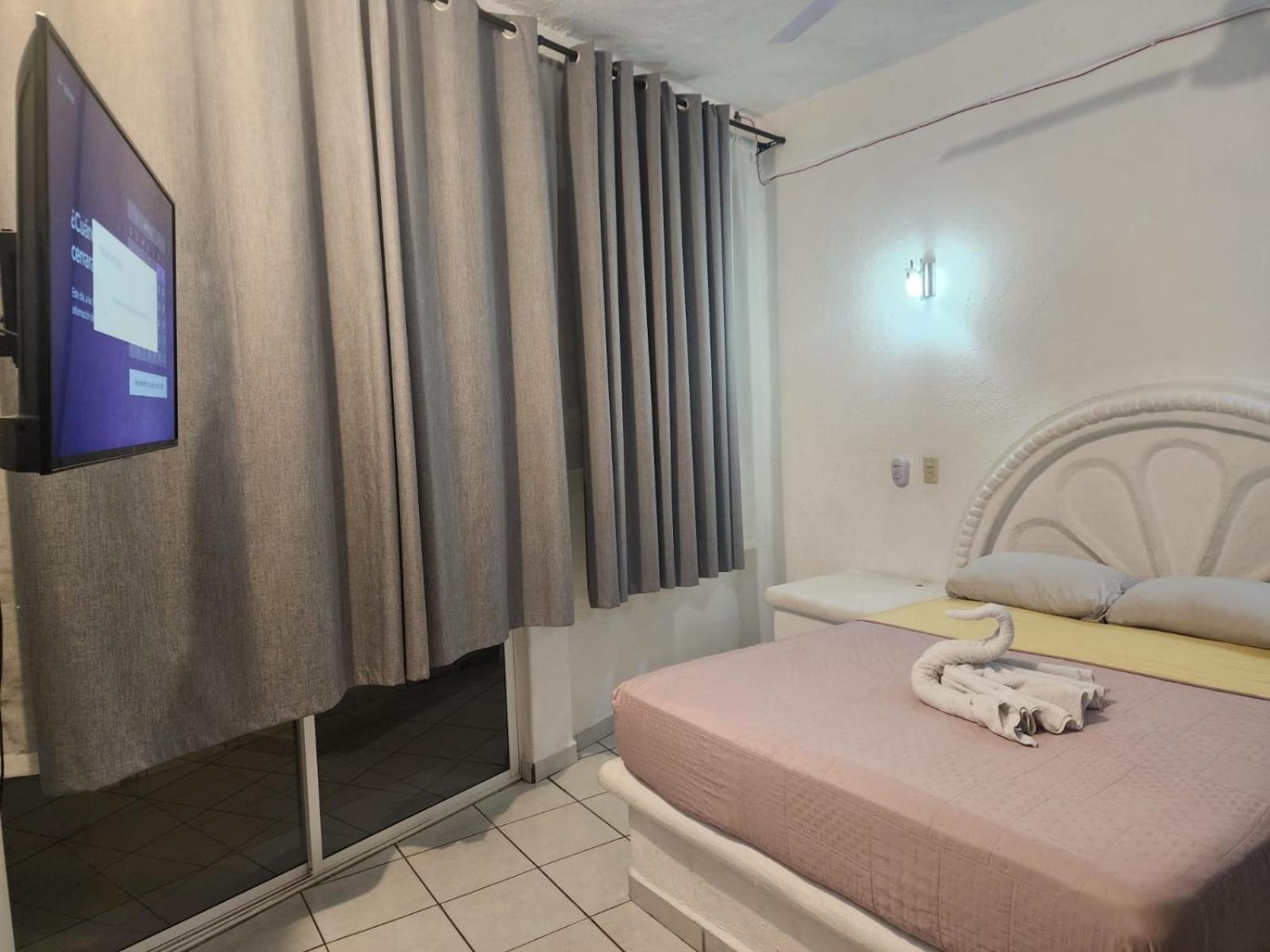 1 Bedroom Apt With Ac , Tv , Wi-Fi Near Dt And Beach Zihuatanejo Exterior photo